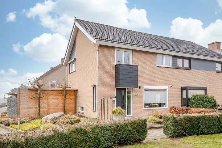 Twee-onder-één-kap te koop: Op de Heugden 82, Lichtenberg Landgraaf