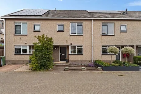Tussenwoning te koop: Opaalstraat 16, Edelstenenbuurt Alphen Aan Den Rijn