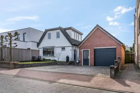 Twee-onder-één-kap te koop: Opaalstraat 92, Vogelbuurt Ede