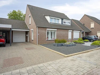 Tussenwoning te koop: Opbraakstraat 30, Lindenheuvel Geleen