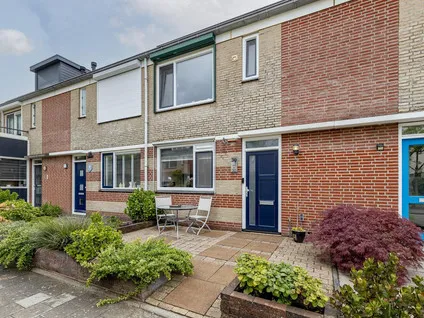 Tussenwoning te koop: Operastraat 30, Nieuweland 5 Barendrecht