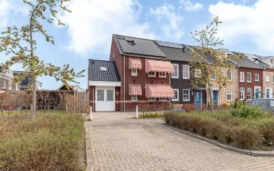 Hoekwoning te koop: Oprijlaan 28, Singel en omgeving De Goorn