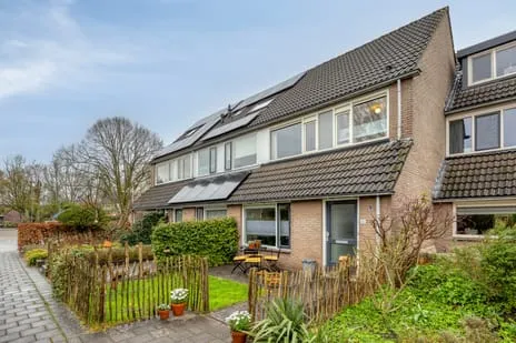 Tussenwoning te koop: Opveld 46, Ede