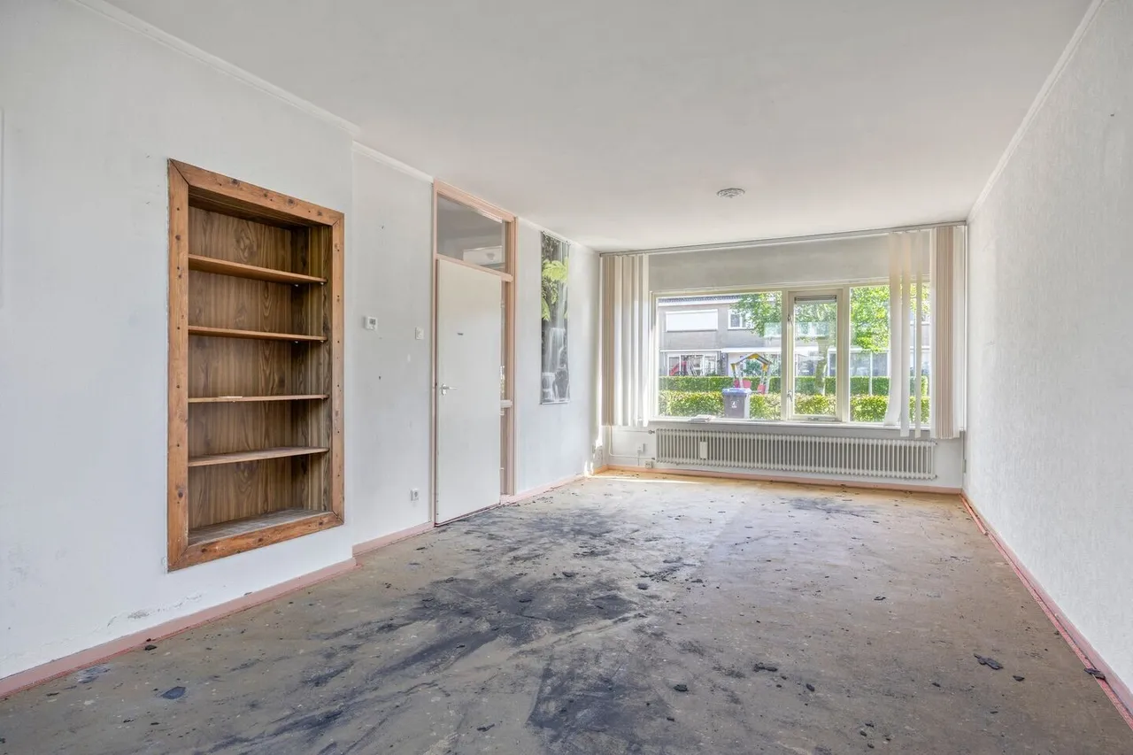 Tussenwoning te koop: Oranje-Bastion 22, Grave
