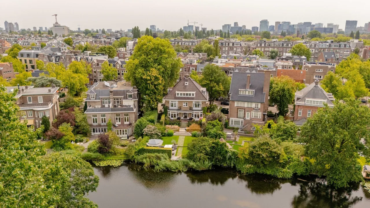 Vrijstaande woning te koop: Oranje Nassaulaan 24, Amsterdam