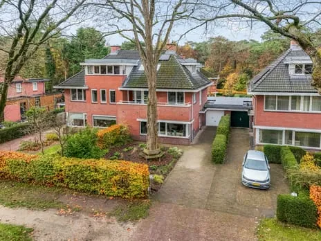 Tussenwoning te koop: Oranje Nassaulaan 73, Hoge Dennen Zeist