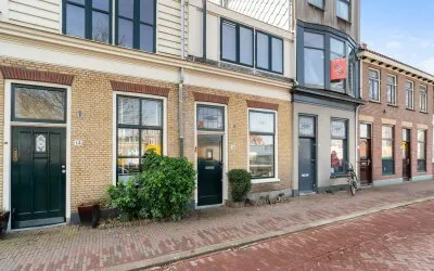 Tussenwoning te koop: Oranje Plantage 13, Centrum-Zuidoost Delft