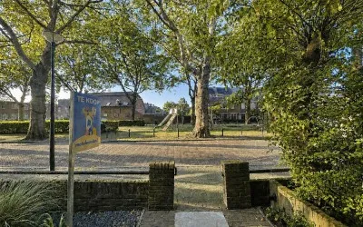 Tussenwoning te koop: Oranjeboomplein 10, Haagpoort Breda