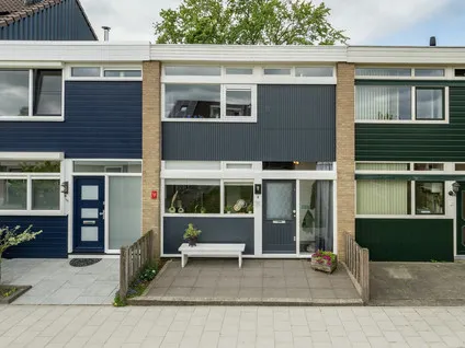 Tussenwoning te koop: Oranjehof 109, Oranjebuurt-Zuid Leerdam