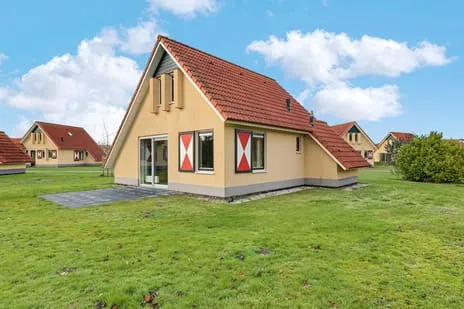 Woning te koop: Oranjekanaal NZ 10-0008, Verspreide huizen Wezuperbrug Wezuperbrug