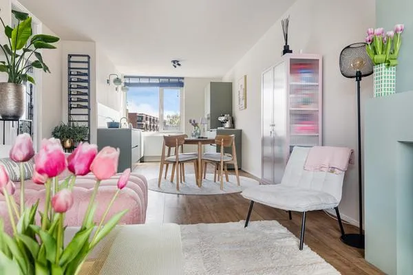 Appartement te koop: Oranjelaan 106, Vogelplein-Aalscholverstraat en omgeving Dordrecht