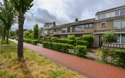 Tussenwoning te koop: Oranjelaan 18, Oranjebuurt Castricum