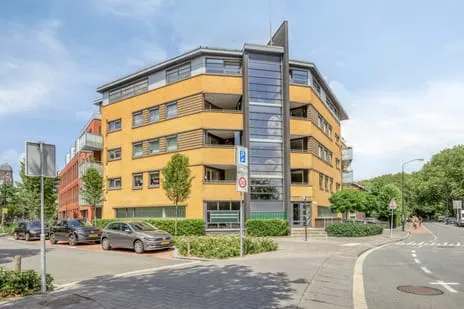 Apartment for sale: Oranjepark 83, Burgemeester de Raadtsingel en omgeving Dordrecht