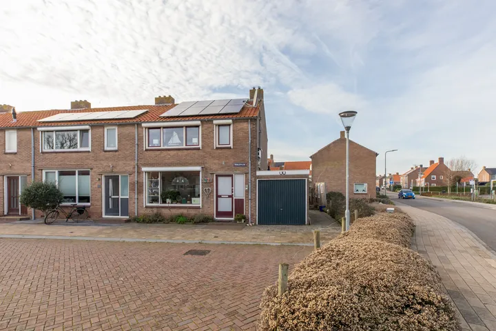 Hoekwoning te koop: Oranjeplein 17, Zoutelande Zoutelande