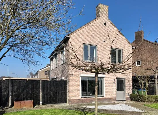 Hoekwoning te koop: Oranjestraat 10, Klundert Klundert