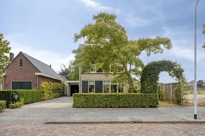 Vrijstaande woning te koop: Oranjestraat 104, Salderes Best