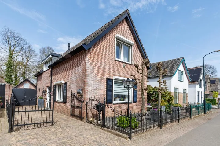 Vrijstaande woning te koop: Oranjestraat 16, Brummelhof Apeldoorn