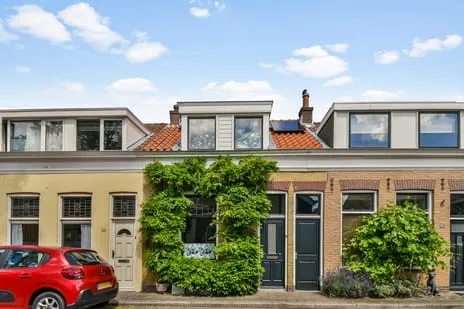 Tussenwoning te koop: Oranjestraat 19, Oostbuurt Vlaardingen