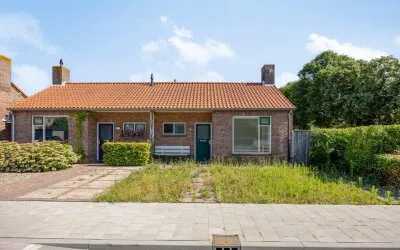 Twee-onder-één-kap te koop: Oranjestraat 2, Nieuwland Lage Zwaluwe
