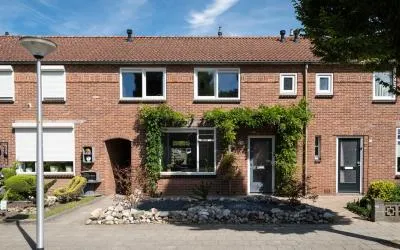 Tussenwoning te koop: Oranjestraat 25, Losser-Oost Losser