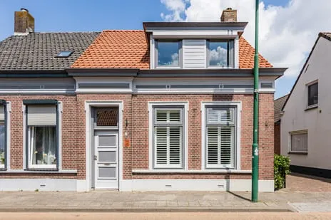 Twee-onder-één-kap te koop: Oranjestraat 44, Strijpakkers-Laars Gilze