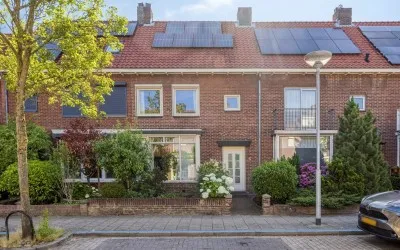 Tussenwoning te koop: Oranjestraat 5, Hogekamp Venlo