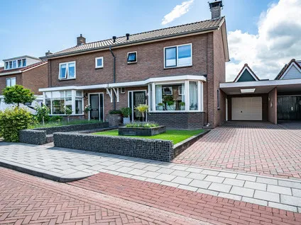 Twee-onder-één-kap te koop: Oranjestraat 9, Staphorst-Noord Staphorst