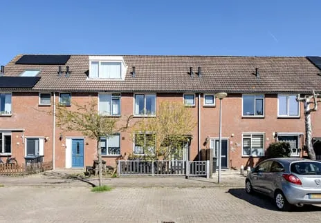 Tussenwoning te koop: Oranjetip 16, Koele Nacht Hellevoetsluis