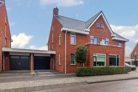 Tussenwoning te koop: Oranjetuin 4, Bedrijventerrein De Woerd Naaldwijk