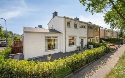 Twee-onder-één-kap te koop: Oranjeweg 181, Rheden Rheden