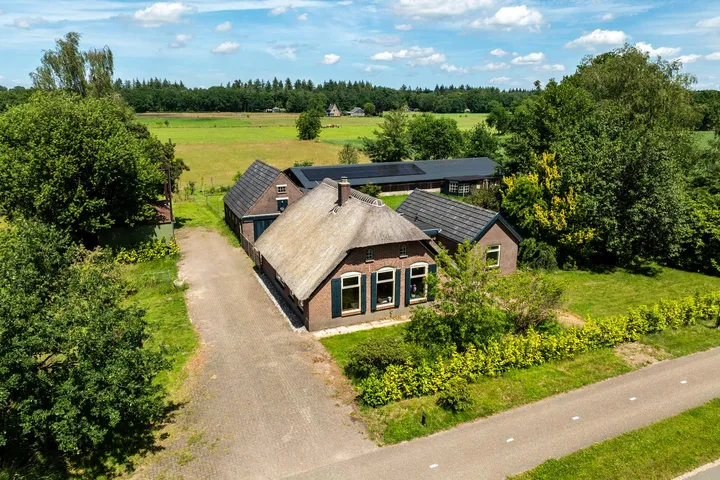 Detached house for sale: Oranjeweg 90, Buitengebied Emst Emst