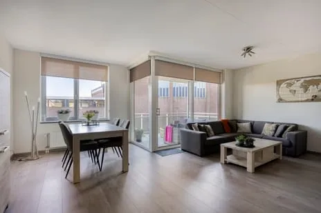 Appartement te koop: Oranjewerf 98, Woonkern maasdijk Maasdijk