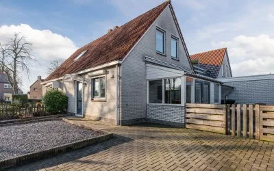 Tussenwoning te koop: Oranjewijk 50, De Heege Coevorden