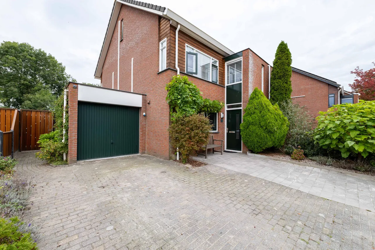 Hoekwoning te koop: Orion 41, Hellevoetsluis