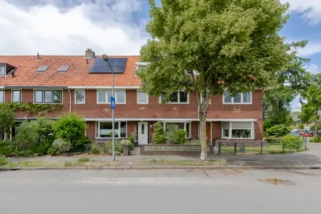 Tussenwoning te koop: Orionlaan 51, Astronomische Buurt Hilversum