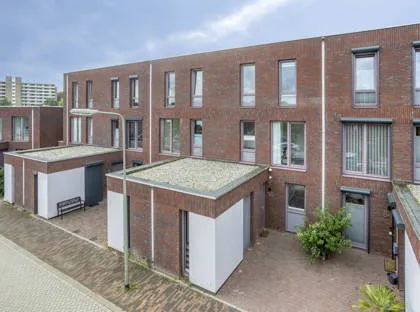 Tussenwoning te koop: Orkest 10, Oss