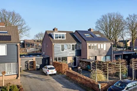 Tussenwoning te koop: Orvelterbrink 12, Bargeres Emmen