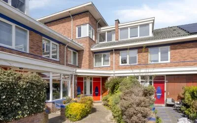 Tussenwoning te koop: Oscar Romeroplein 35, Houtwijk 'S-Gravenhage