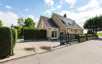 Vrijstaande woning te koop: Osdorperweg 820, Osdorper Bovenpolder Amsterdam