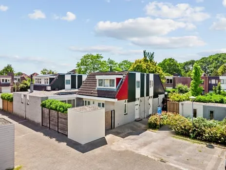 Terraced house for sale: Ossenweide 56, Risdam-Noord - Buurt 21 01 Zwaag