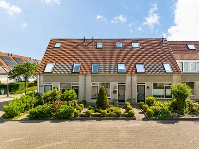 Tussenwoning te koop: Ostara 3, Limmen Centrum Limmen