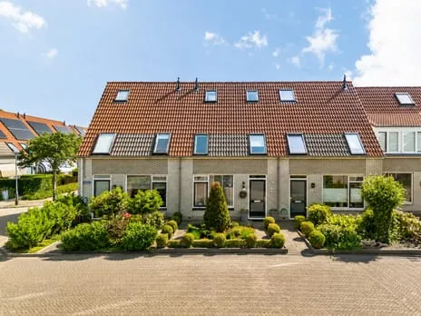 Tussenwoning te koop: Ostara 3, Limmen Centrum Limmen