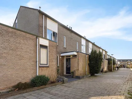 Tussenwoning te koop: Otto Klempererstraat 102, Sogtoenhoek Hengelo