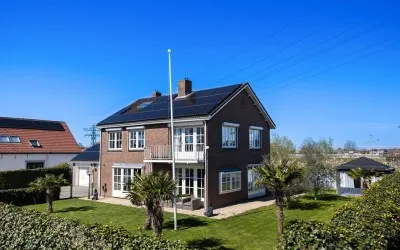 Vrijstaande woning te koop: Oud-Cromstrijensedijk OZ 44A, Klaaswaal