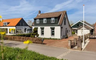 Vrijstaande woning te koop: Oud-Cromstrijensedijk WZ 23, Klaaswaal Woonkern Klaaswaal