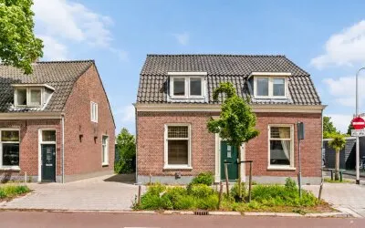 Twee-onder-één-kap te koop: Oude Arnhemseweg 60, Centrumschil-Noord Zeist