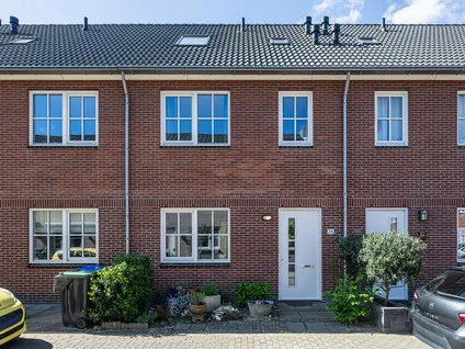 Tussenwoning te koop: Oude Boomgaard 24, Herkingen woonkern Herkingen