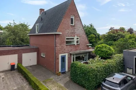 Twee-onder-één-kap te koop: Oude Deventerstraatweg 15, Oud-Schelle Zwolle