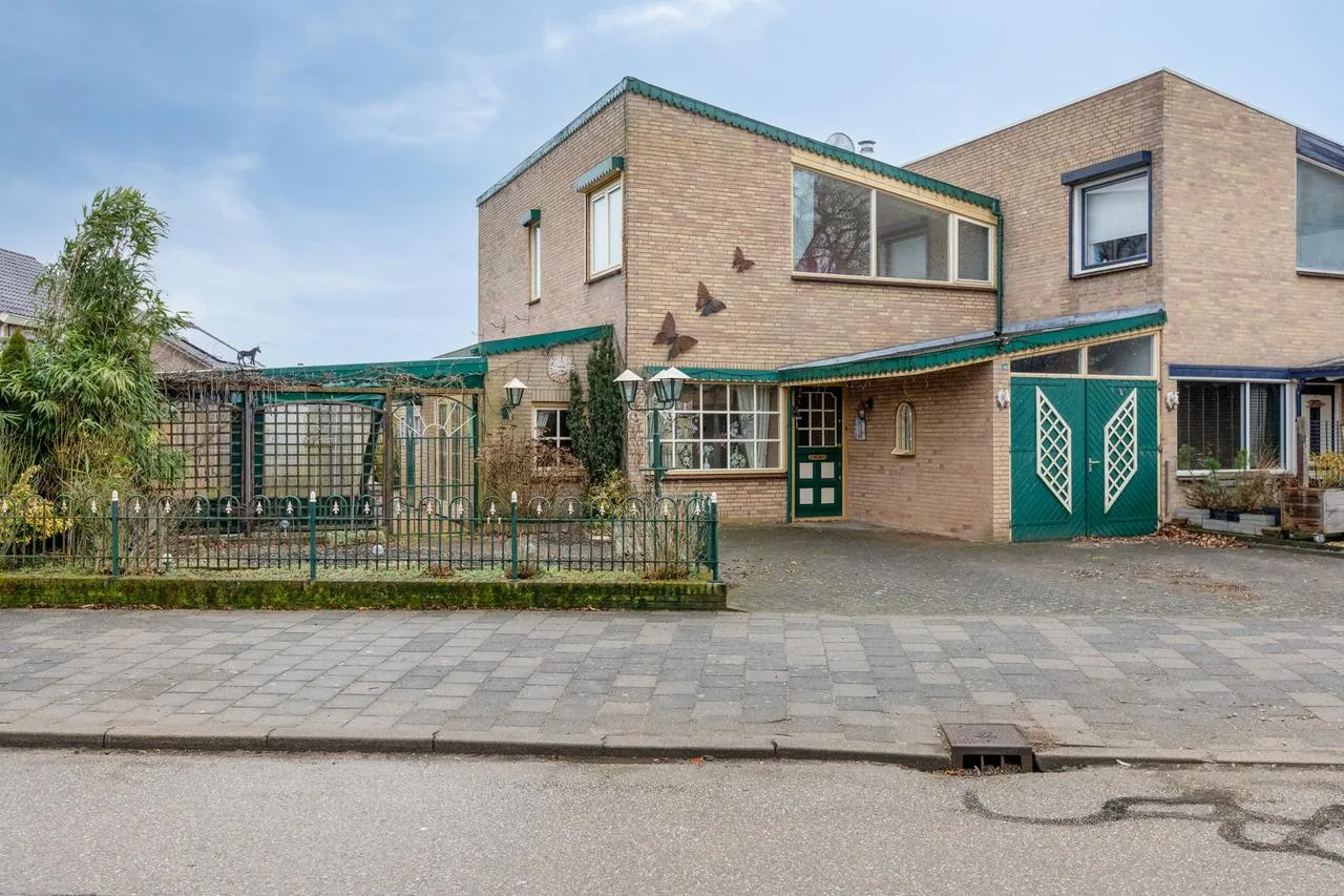 Hoekwoning te koop: Oude Doetinchemseweg 102, 'S-Heerenberg