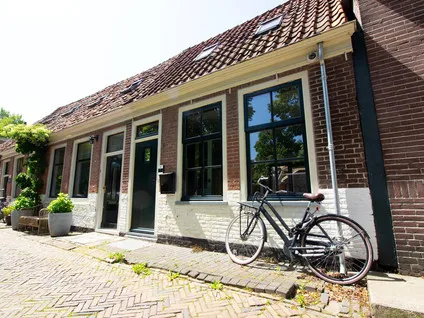 Tussenwoning te koop: Oude Gracht 7, Centrum Noord-West Enkhuizen